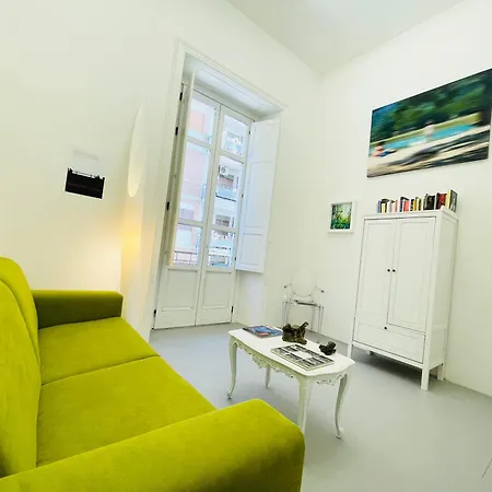 Hackert Art Apartment Caserta