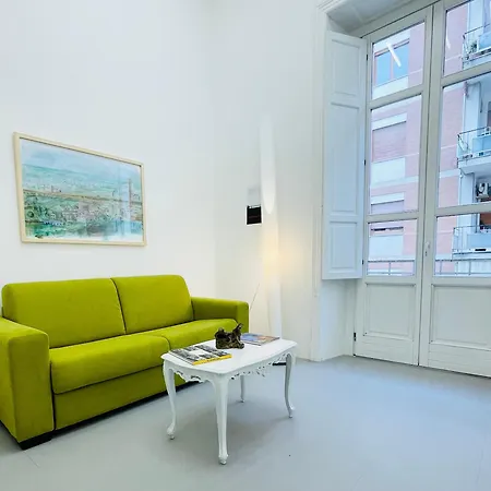 Apartment Hackert Art *