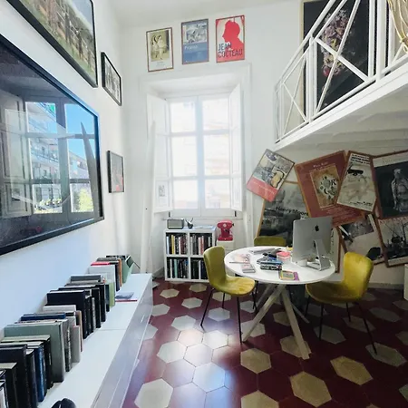 Hackert Art Apartment *