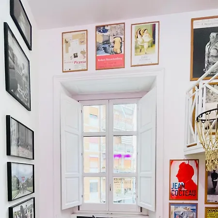 Hackert Art Apartment